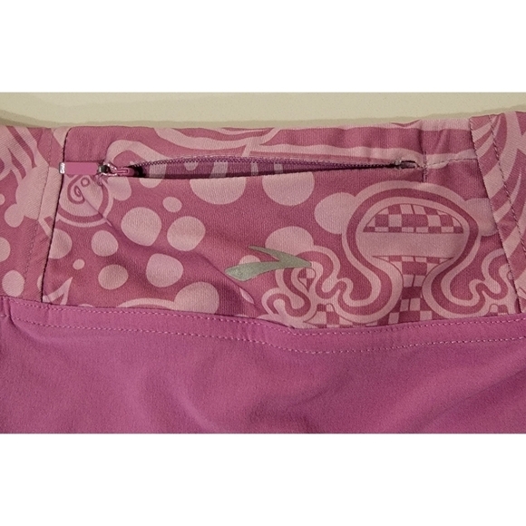 Brooks Women's Chaser Skort size small - Picture 7 of 10